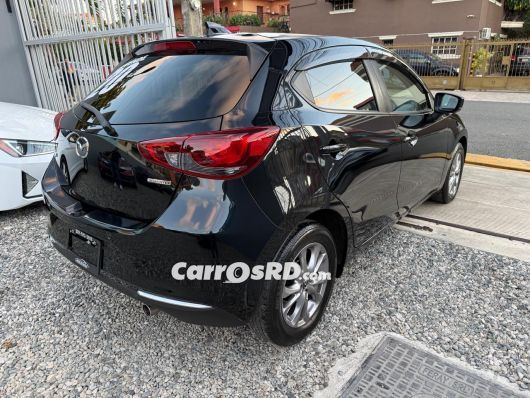 Mazda 2 Carros en venta