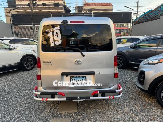 Toyota Town Ace Minivan en venta