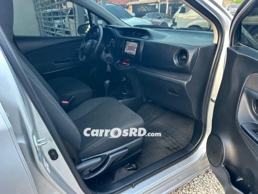 Toyota Vitz Hatchback en venta