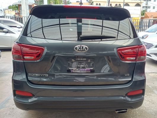 Kia Sorento LX