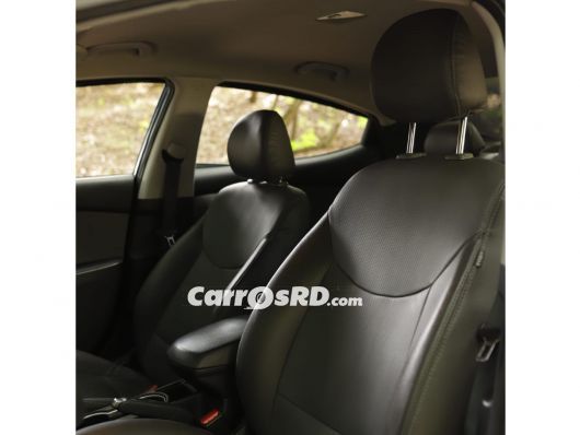 Hyundai Elantra Carros en venta