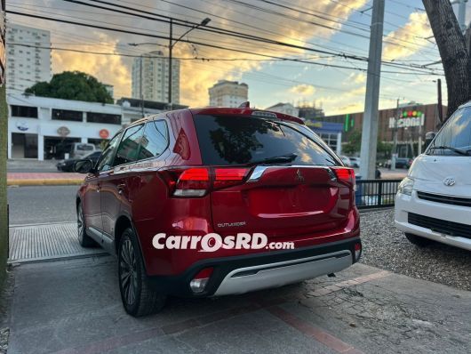 Mitsubishi Outlander Jeepeta en venta