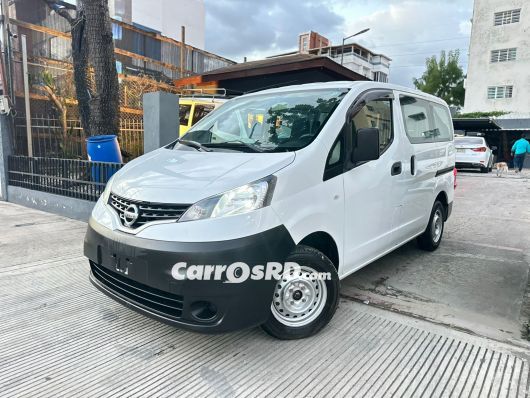 Nissan NV Minivan en venta