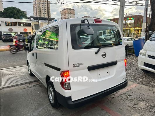 Nissan NV Minivan en venta