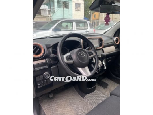 Toyota Passo Carros en venta