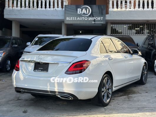 Mercedes-Benz Clase C Carros en venta