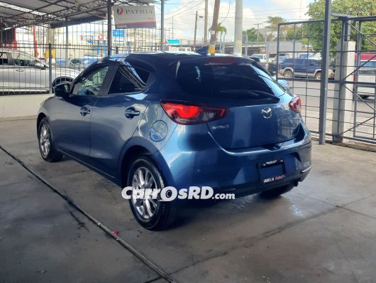 Mazda 2 Carros en venta