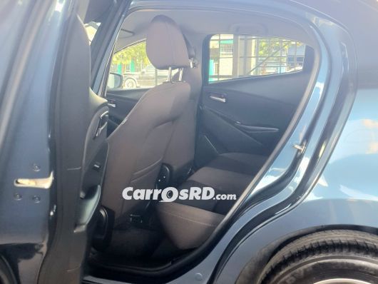 Mazda 2 Carros en venta