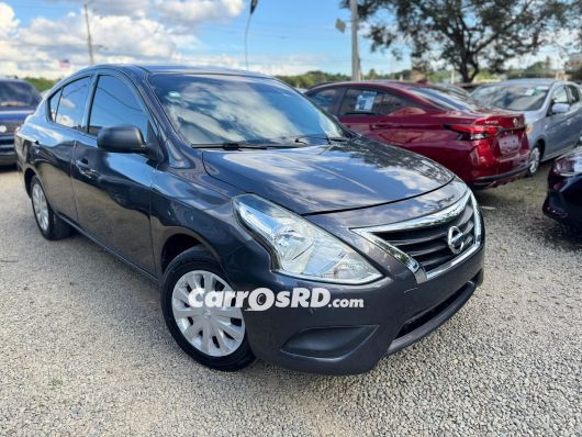 Nissan Versa Carros en venta
