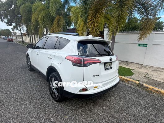 Toyota RAV4 Jeepeta en venta