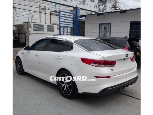 Kia K5 Carros en venta