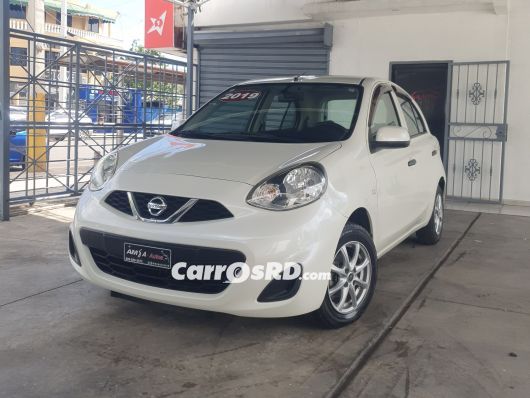 Nissan March Carros en venta