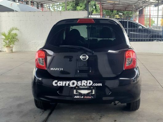 Nissan March Carros en venta