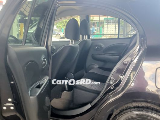 Nissan March Carros en venta