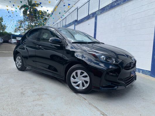 Toyota Yaris Básico en venta
