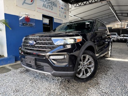 Ford Explorer XLT en venta