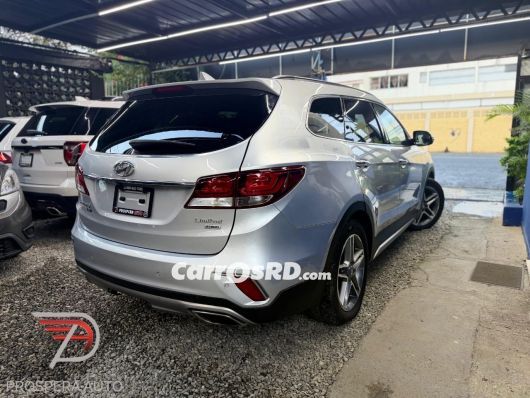 Hyundai Grand Santa Fe Jeepeta en venta