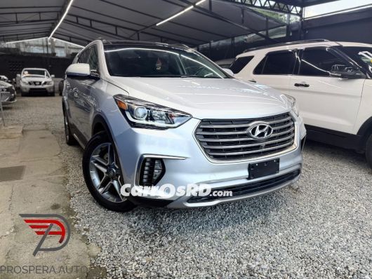 Hyundai Grand Santa Fe Jeepeta en venta