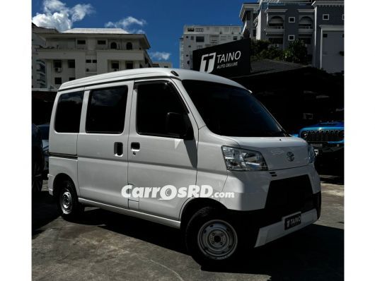 Toyota Pixis Minivan en venta