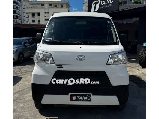 Toyota Pixis Minivan en venta