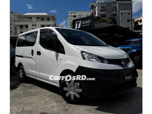 Nissan NV Minivan en venta