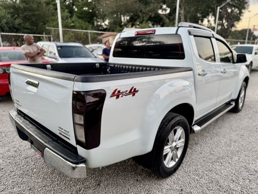 Isuzu
