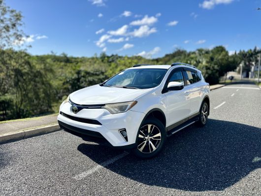 Toyota RAV4 LE