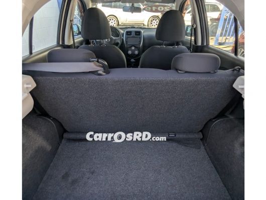 Nissan March Hatchback en venta