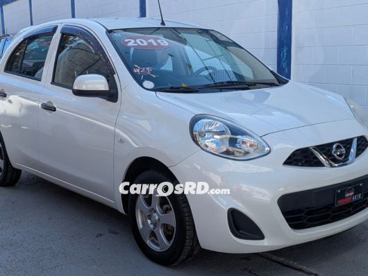 Nissan March Hatchback en venta