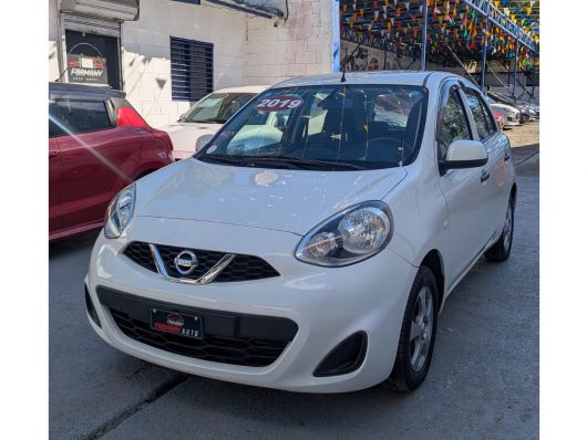Nissan March Básico en venta
