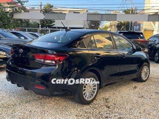 Kia Rio Carros en venta