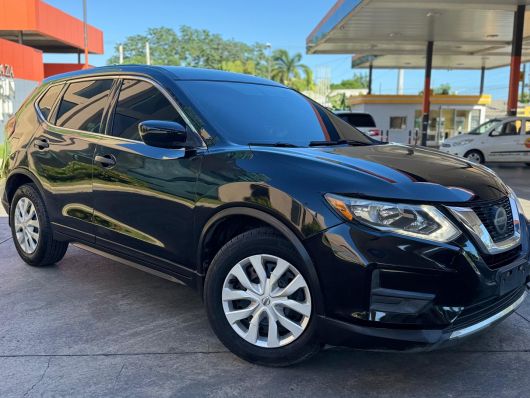 Nissan Rogue Básico en venta