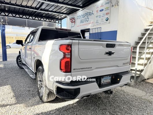 Chevrolet Silverado Camioneta en venta
