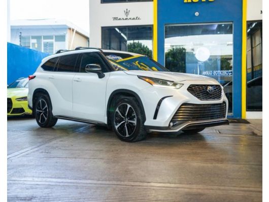 Toyota Highlander XSE en venta