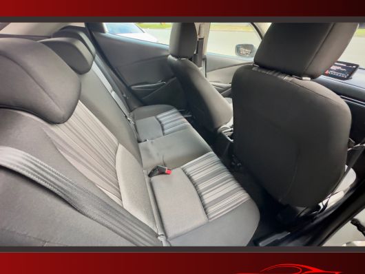 Mazda Demio Carros en venta