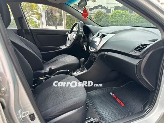 Hyundai Accent Carros en venta