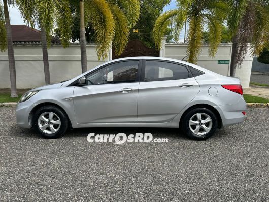 Hyundai Accent Carros en venta