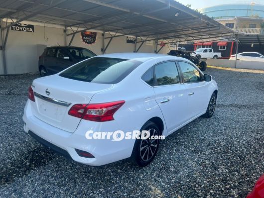 Nissan Sentra Carros en venta