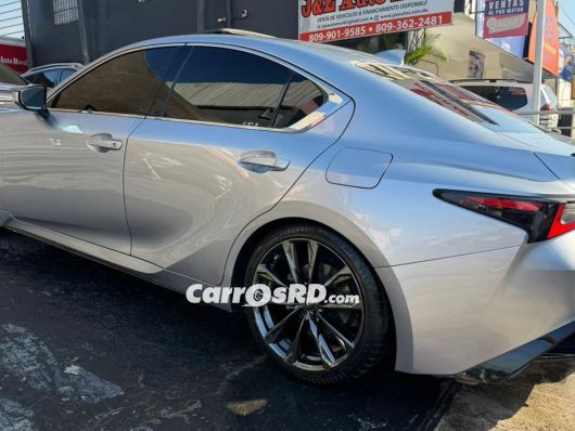 Lexus IS Carros en venta