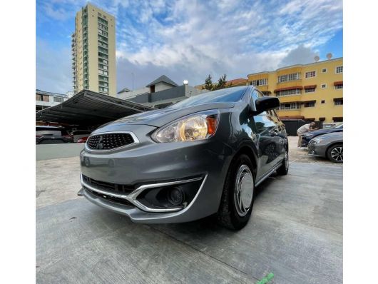 Mitsubishi Mirage ES en venta