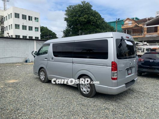 Toyota Hiace Minivan en venta