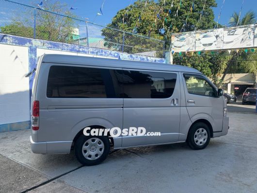Toyota Hiace Minivan en venta