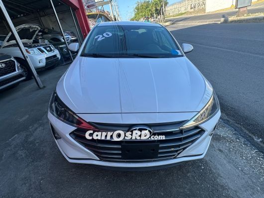 Hyundai Elantra Carros en venta