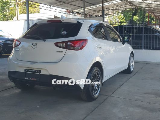 Mazda Demio Hatchback en venta