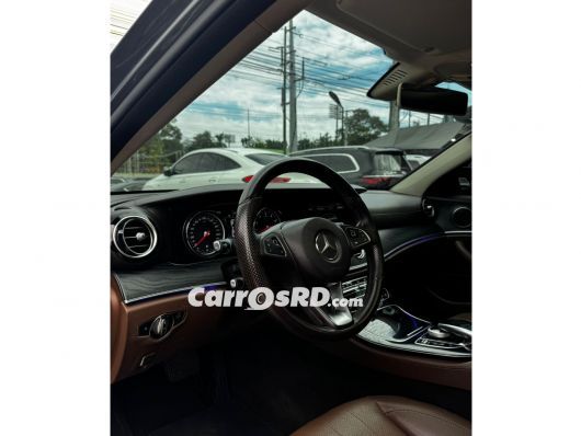 Mercedes-Benz Clase E Carros en venta