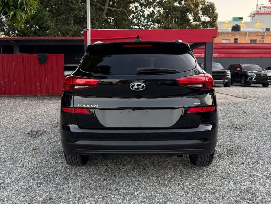 Hyundai Tucson SE