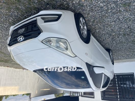 Hyundai Grand i10 Carros en venta