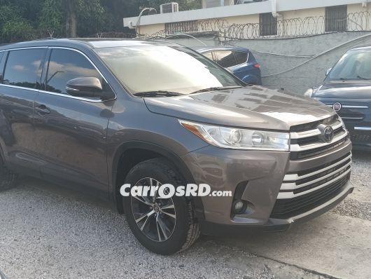 Toyota Highlander Jeepeta en venta