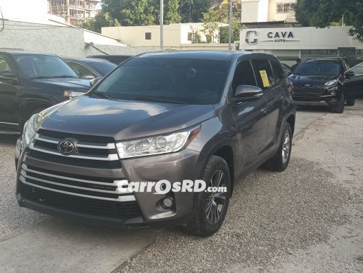 Toyota Highlander Jeepeta en venta