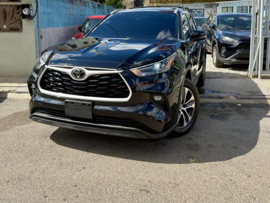 Toyota Highlander XLE en venta